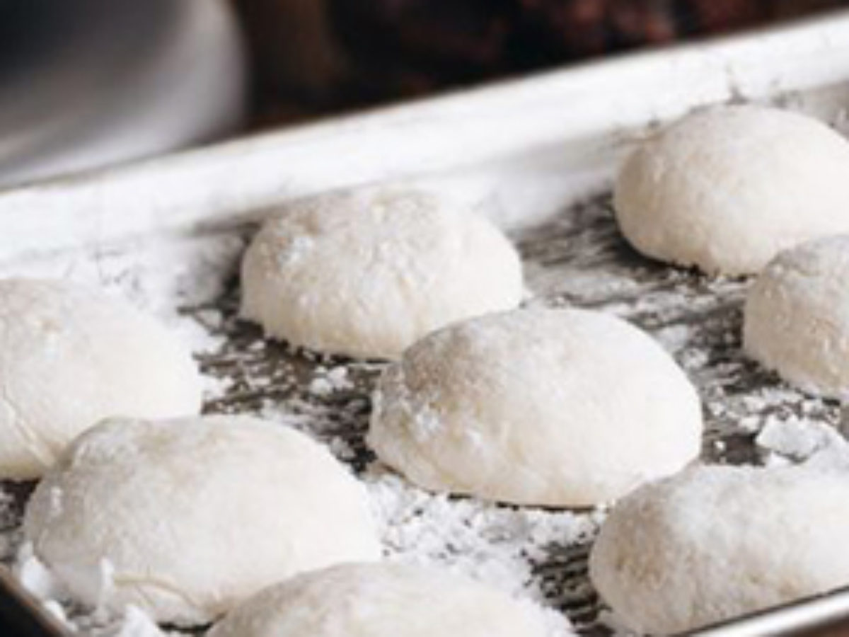 Mochi glacé fait maison avec de la farine de riz gluant